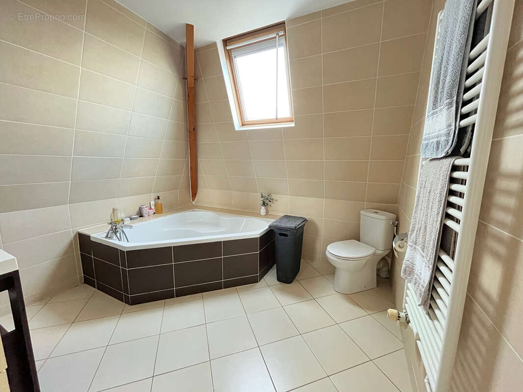 Maison à SARTROUVILLE