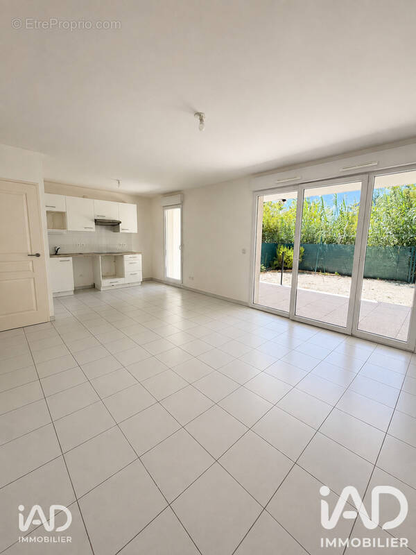 Photo 1 - Appartement à SALON-DE-PROVENCE