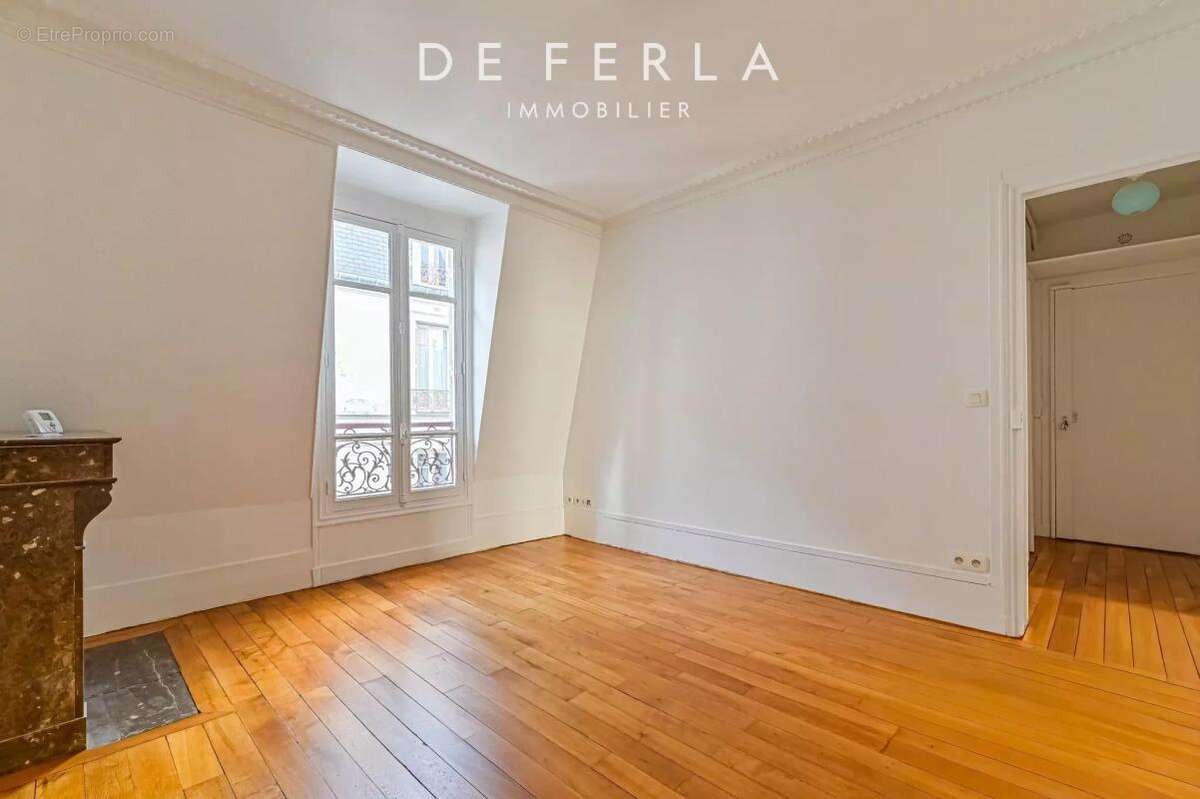 Appartement 45 m² à Paris-7e  - photo 11