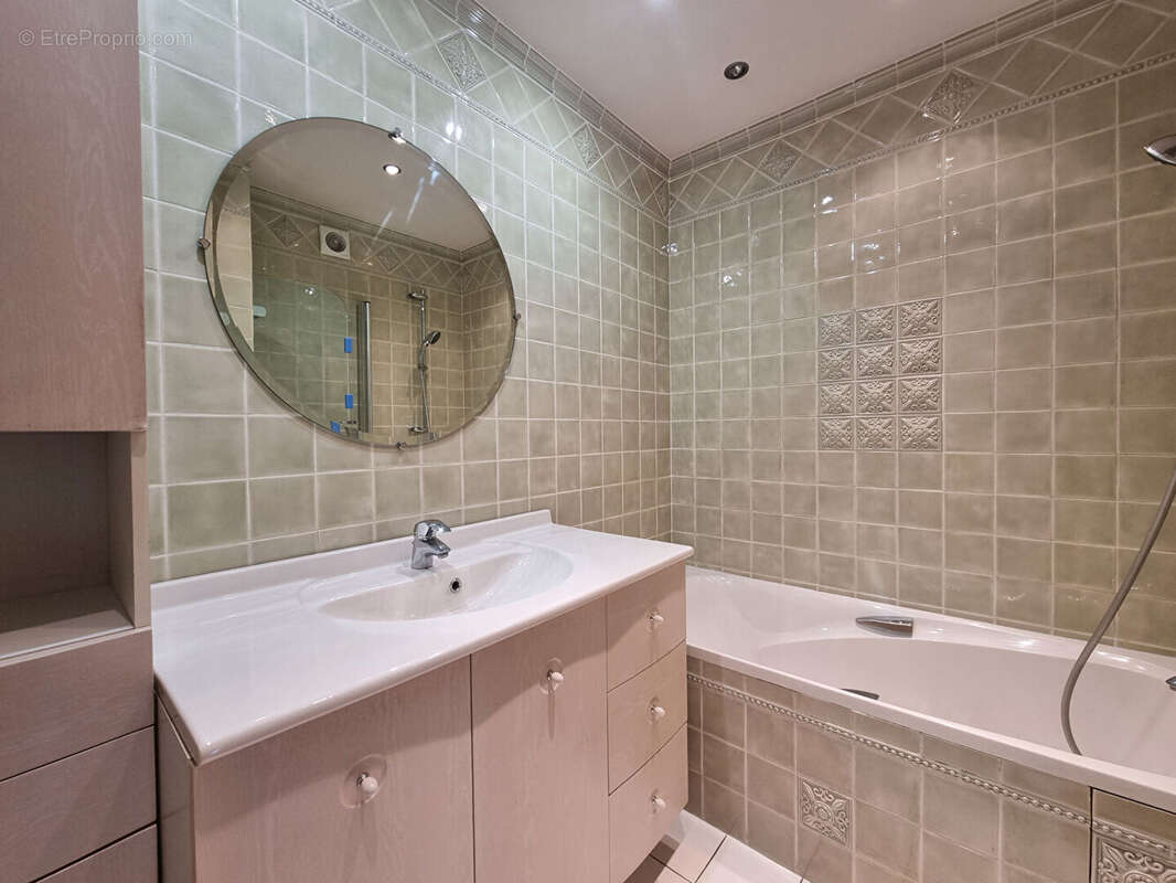 Appartement à FONTENAY-SOUS-BOIS