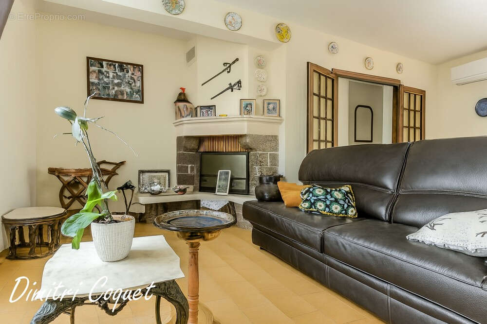 Maison à LIGNAN-SUR-ORB