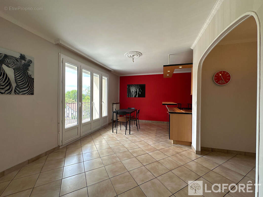Appartement à CHEVREUSE