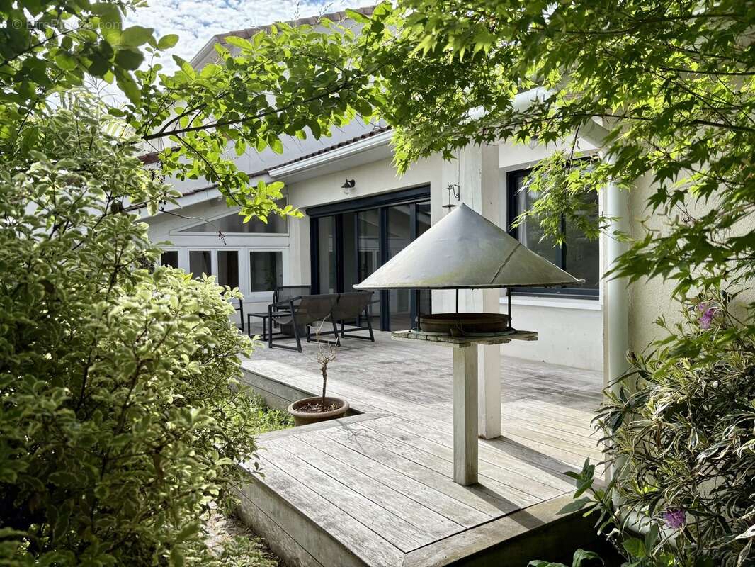 Maison à LE BOUSCAT