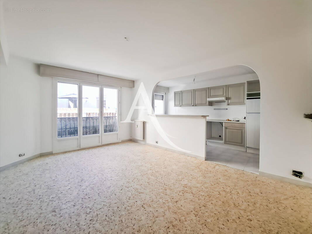 Appartement à LE CANNET