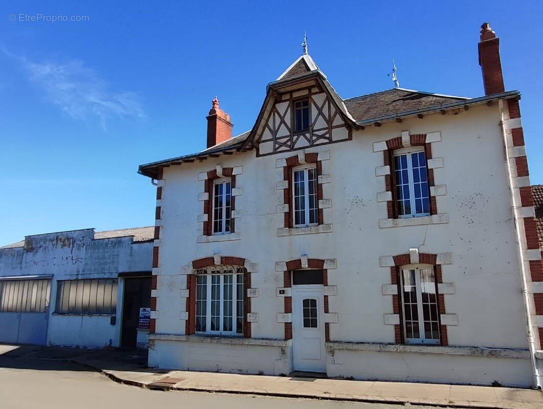 Maison à PREVERANGES