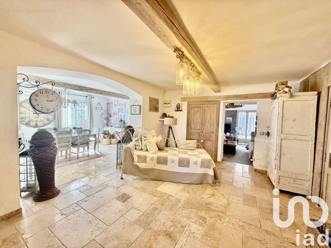 Photo 7 - Maison à LE CANNET-DES-MAURES