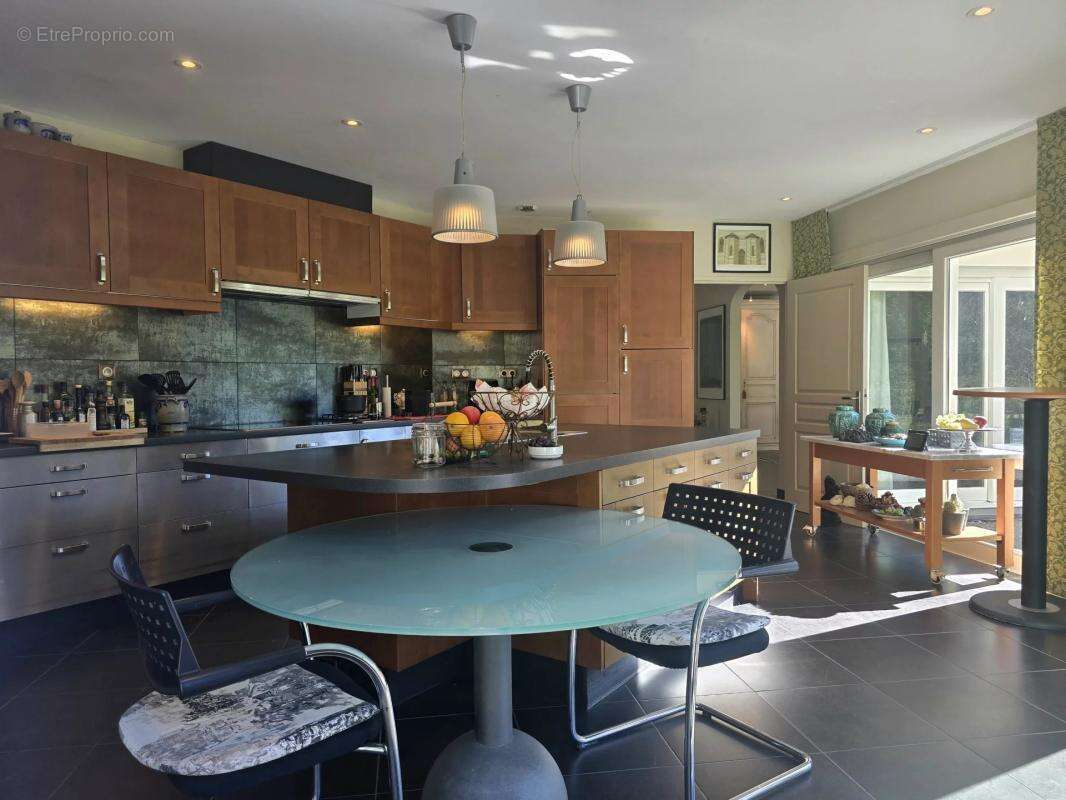 Maison à BOURG-DU-BOST