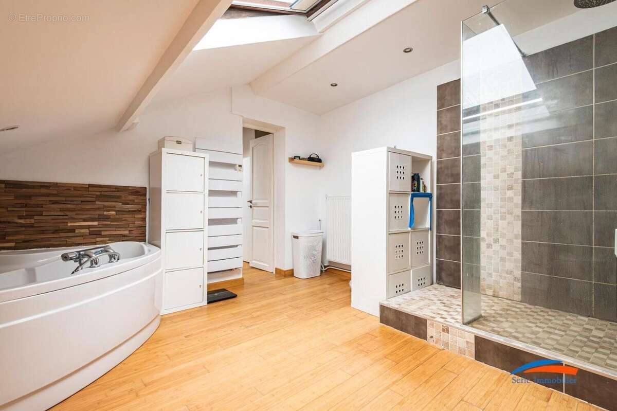   - Maison à HERMONVILLE