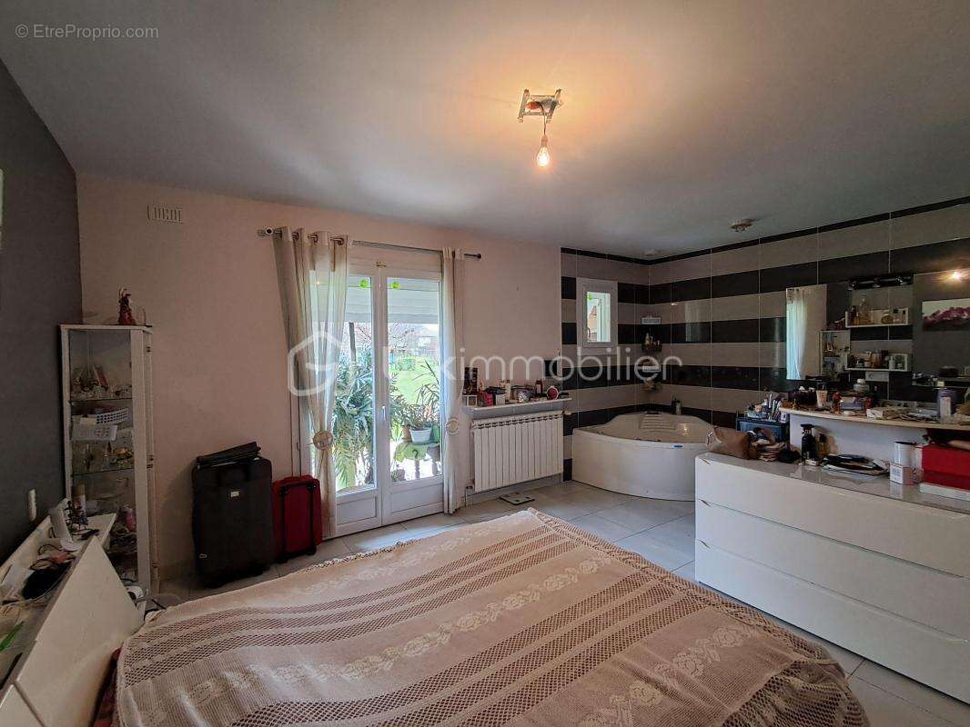 Maison à ESTANCARBON