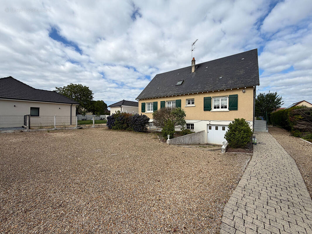 Maison à TROUY