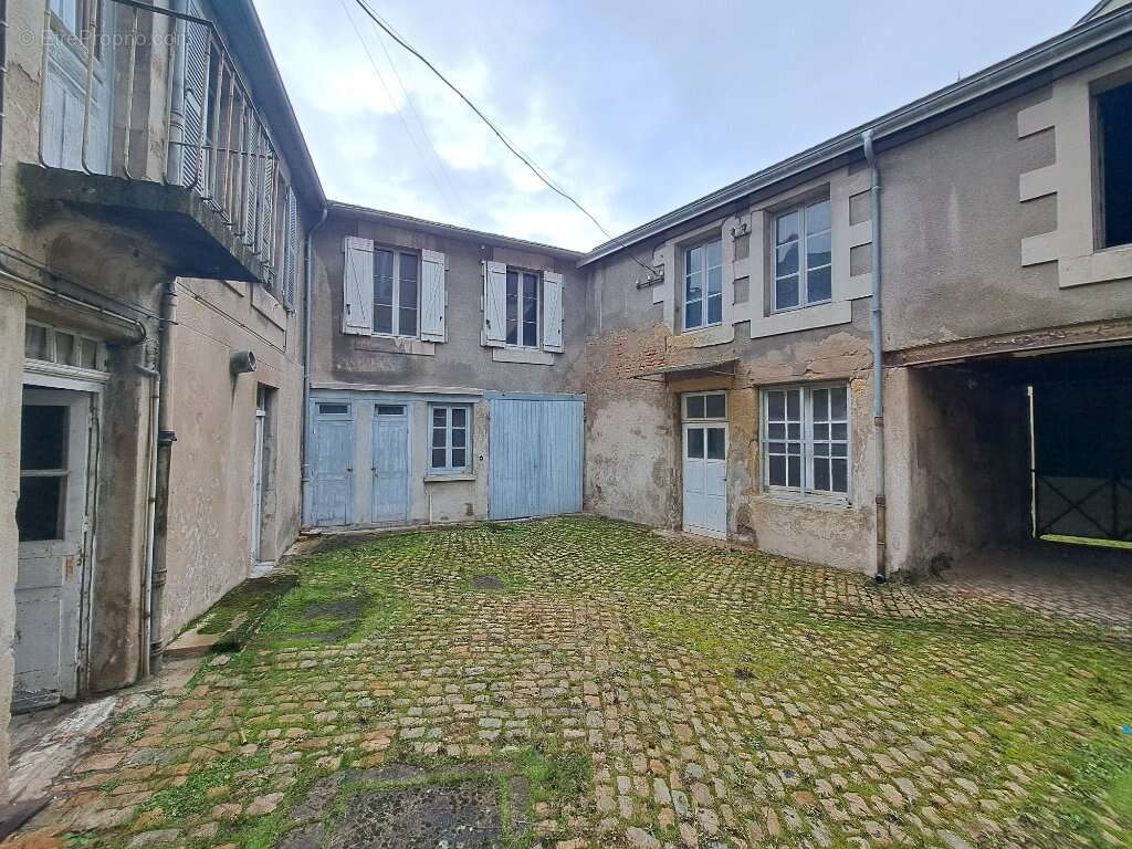 Appartement à AUTUN