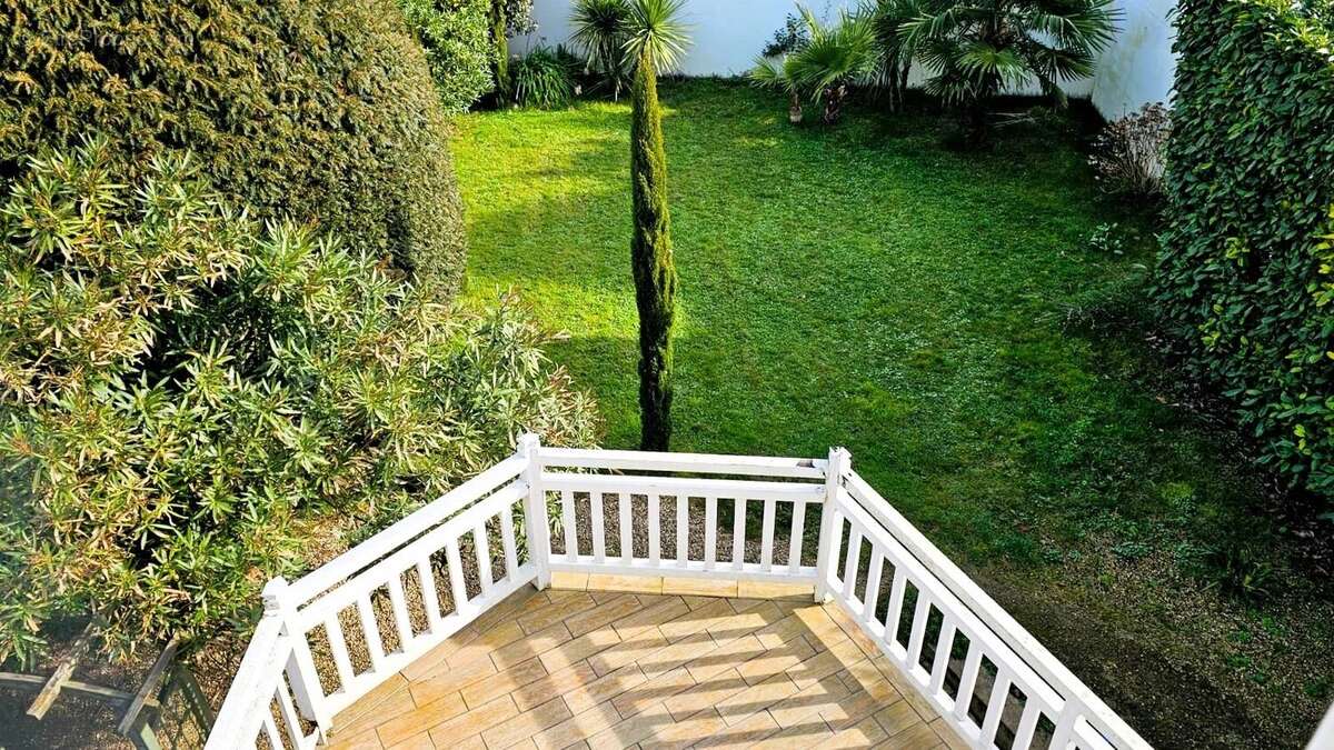 Maison à SAINT-GEORGES-DE-DIDONNE