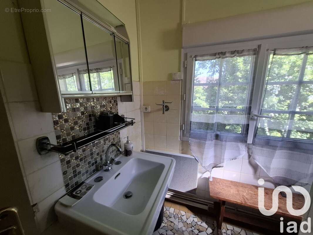 Maison 55 m² à Saint-Antonin-De-Sommaire  - photo 7