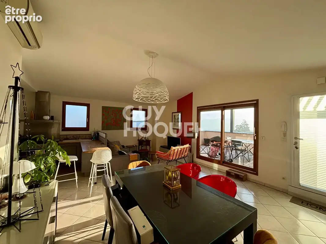Appartement T4 climatisé de 95m² dernier étage avec terrasse et garage double - Loire-sur-Rhône Clos de Beauregard - photo 2