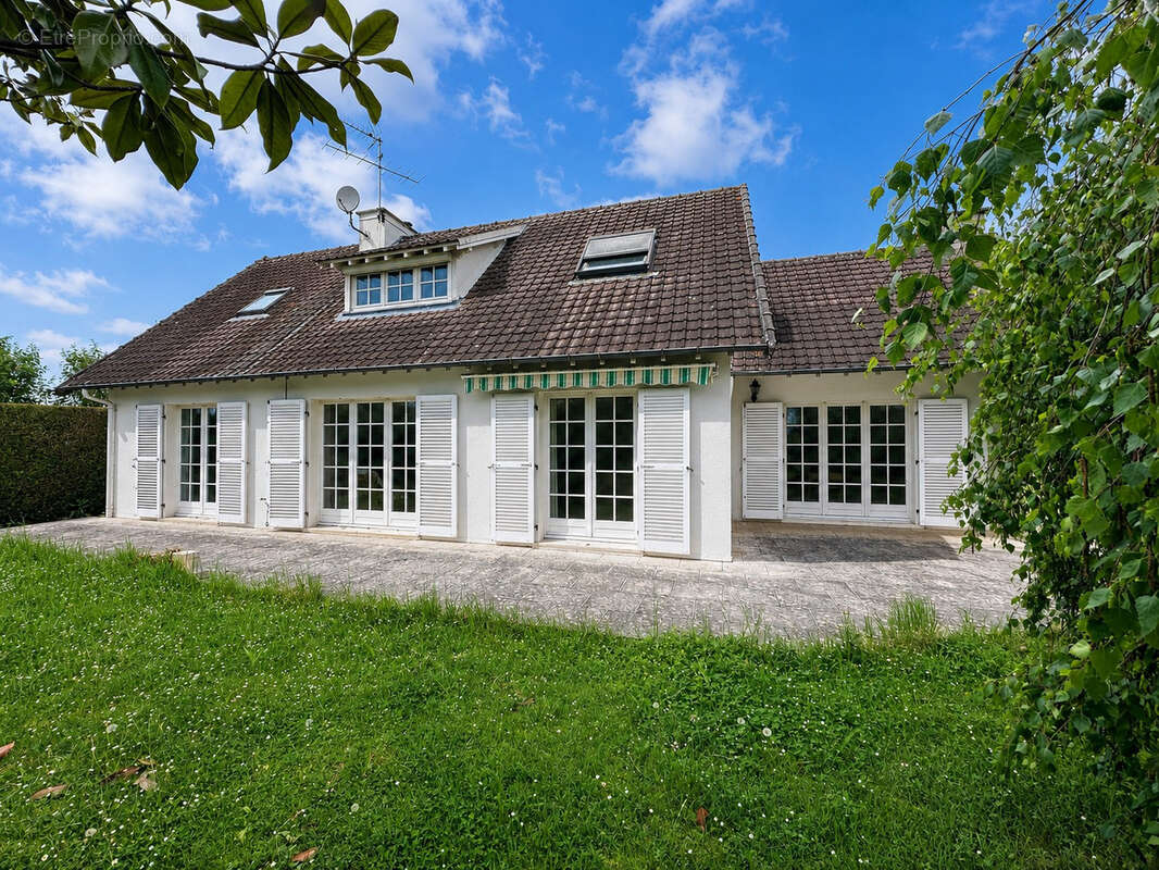 Maison à COURTEUIL