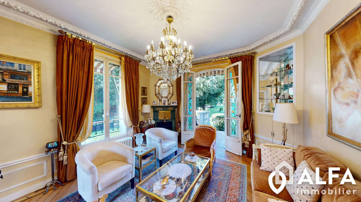 Maison à MONTMORENCY