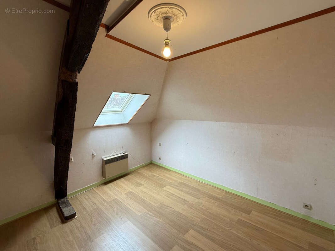 Appartement à CLUIS