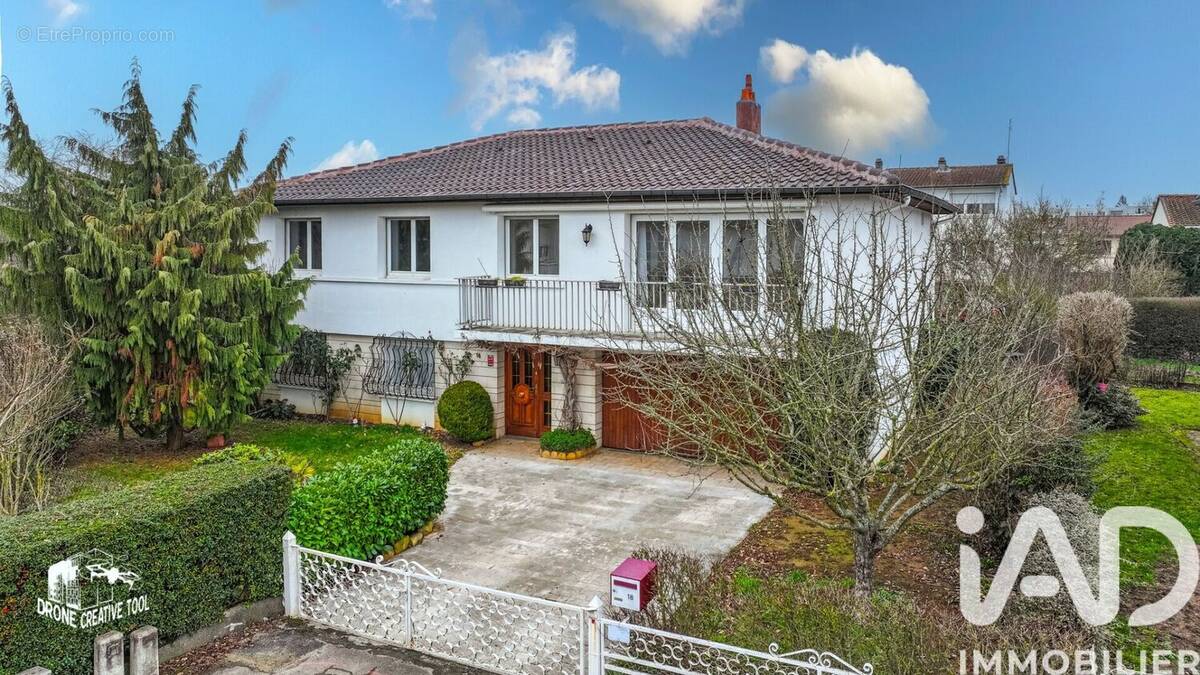 Photo 1 - Maison à MARLY