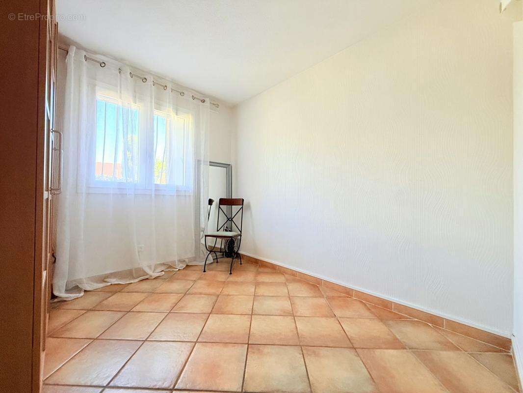 Appartement à MARSEILLE-9E