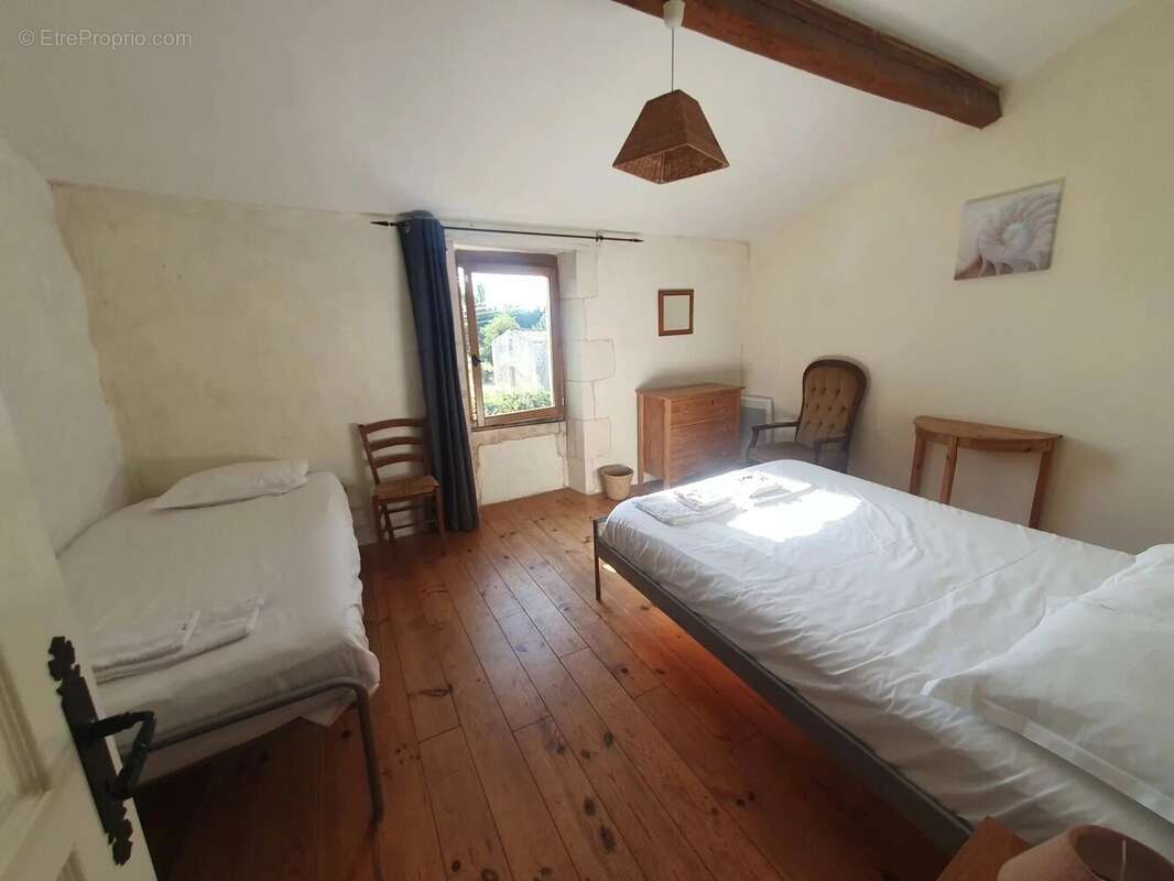 Maison à SAINT-JUST-LUZAC