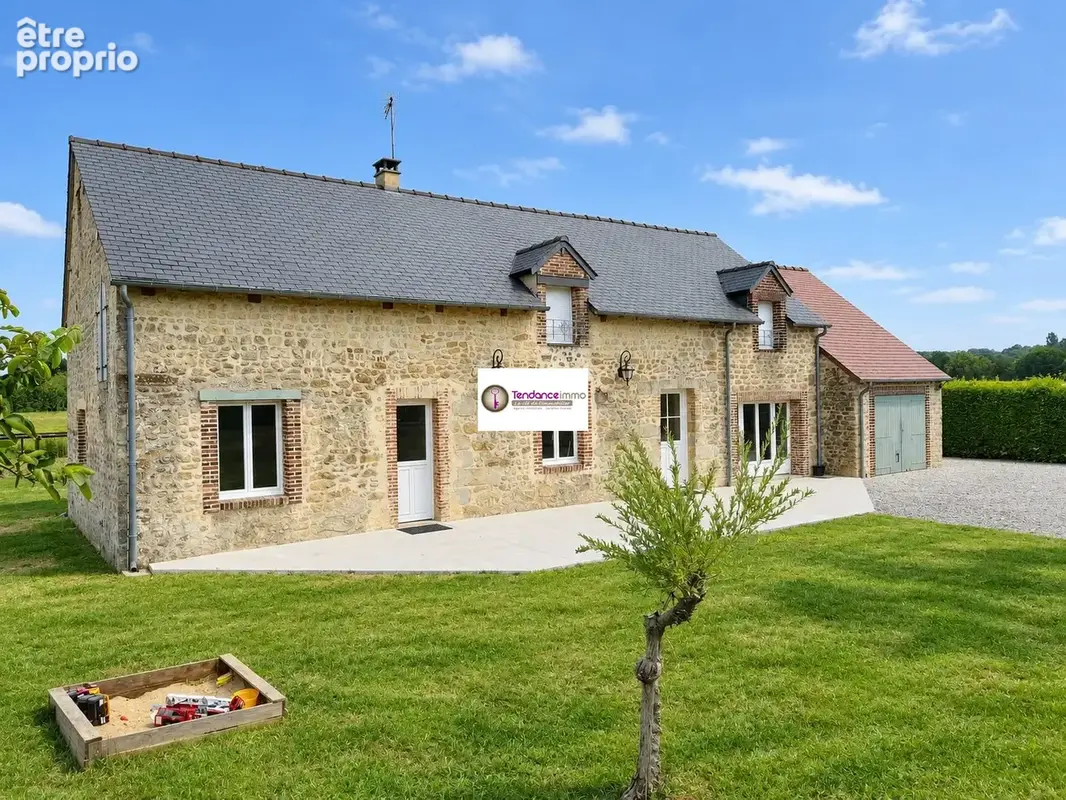 Photo Maison à Le Mele-Sur-Sarthe au prix de 263 940€