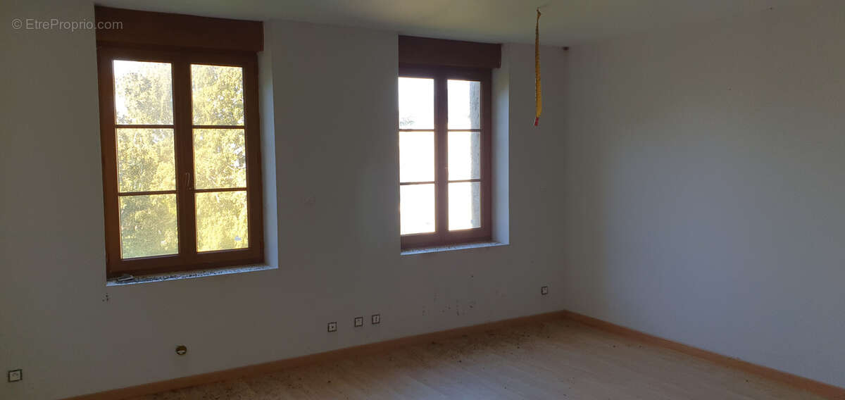 Maison à TRELOU-SUR-MARNE