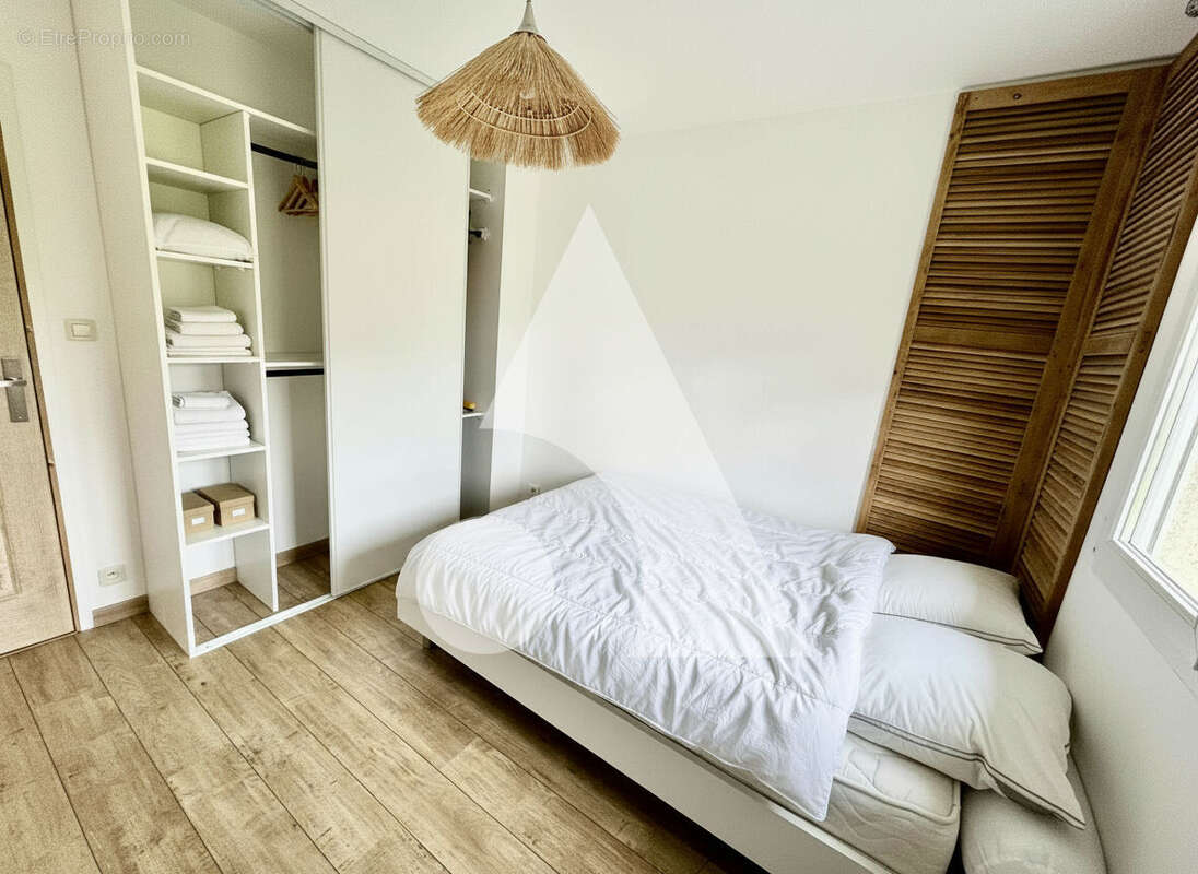 Maison à NEUFCHATEAU