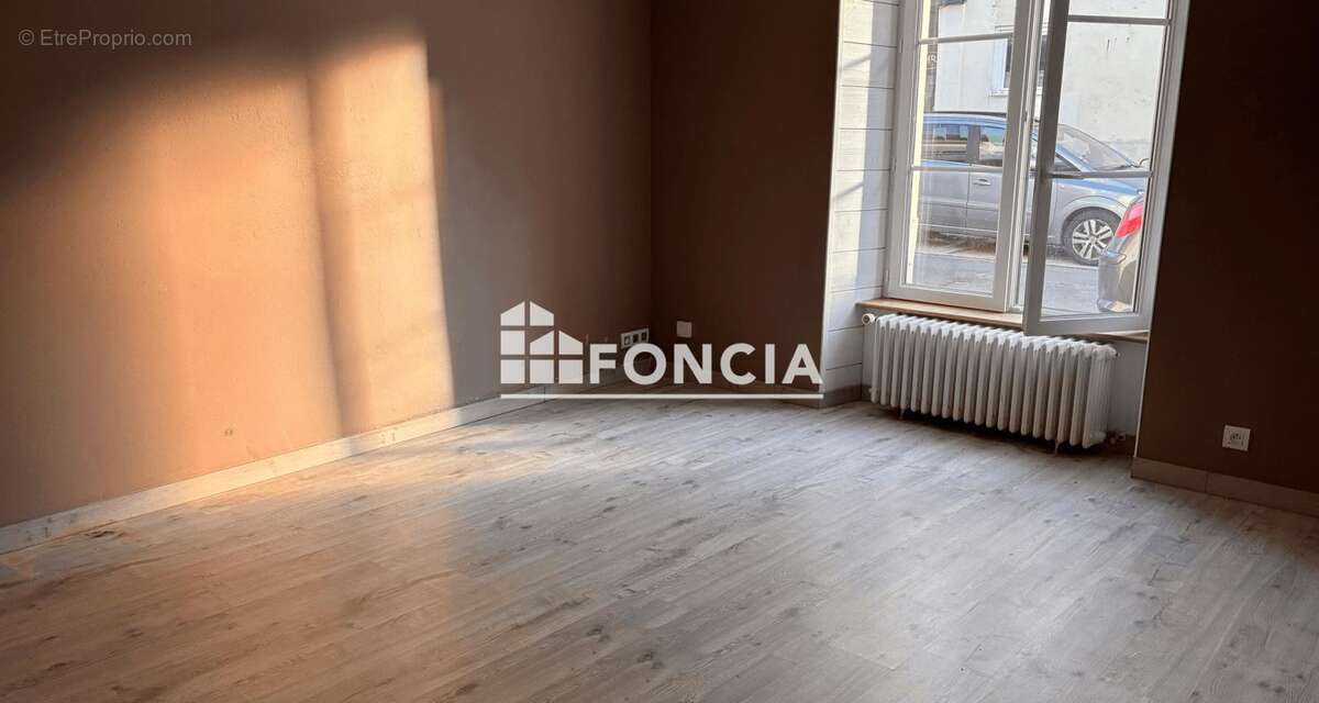 Maison à TONNAY-CHARENTE