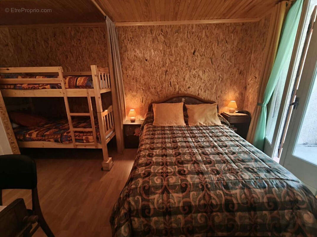 Appartement à LES ANGLES