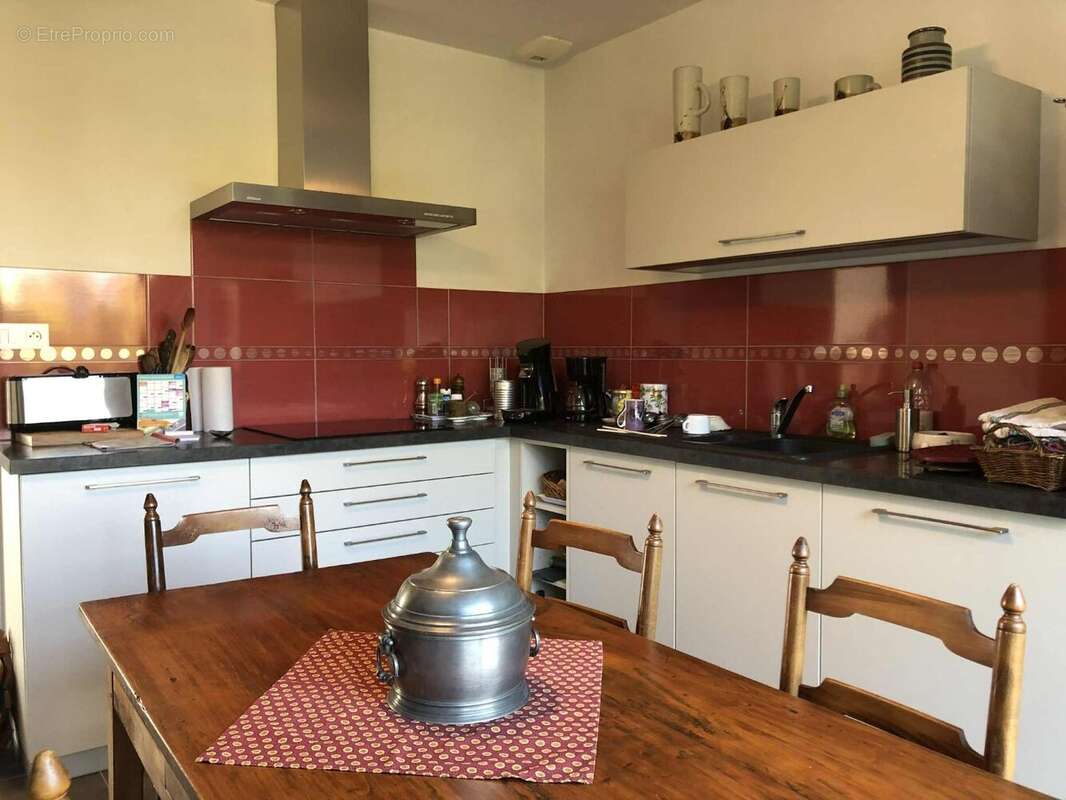 Maison à LA TESSOUALLE