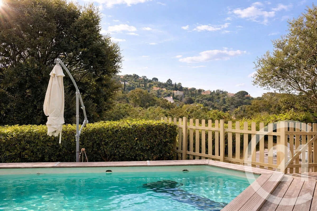 Maison à RAYOL-CANADEL-SUR-MER