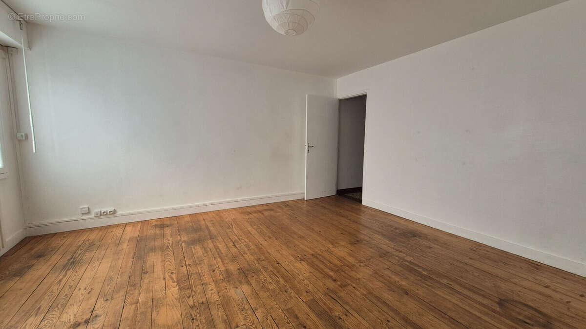 Maison à VILLENAVE-D&#039;ORNON