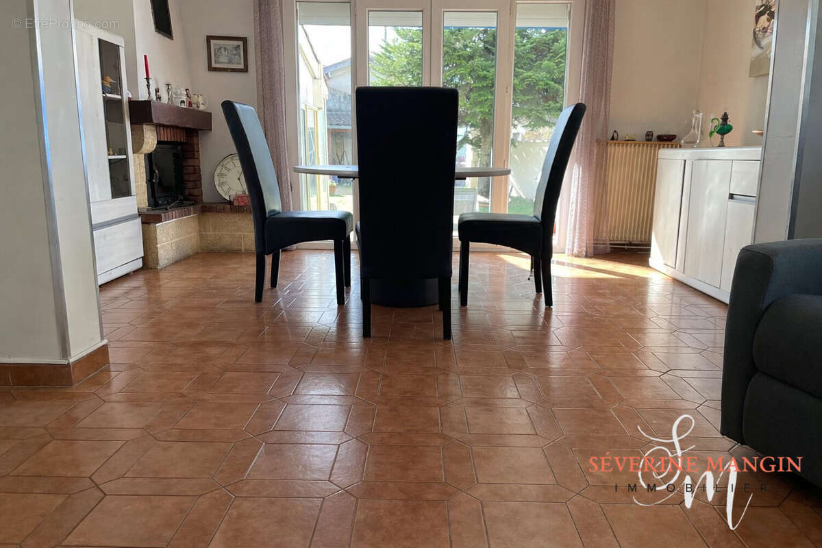 Maison à ROMANS-SUR-ISERE