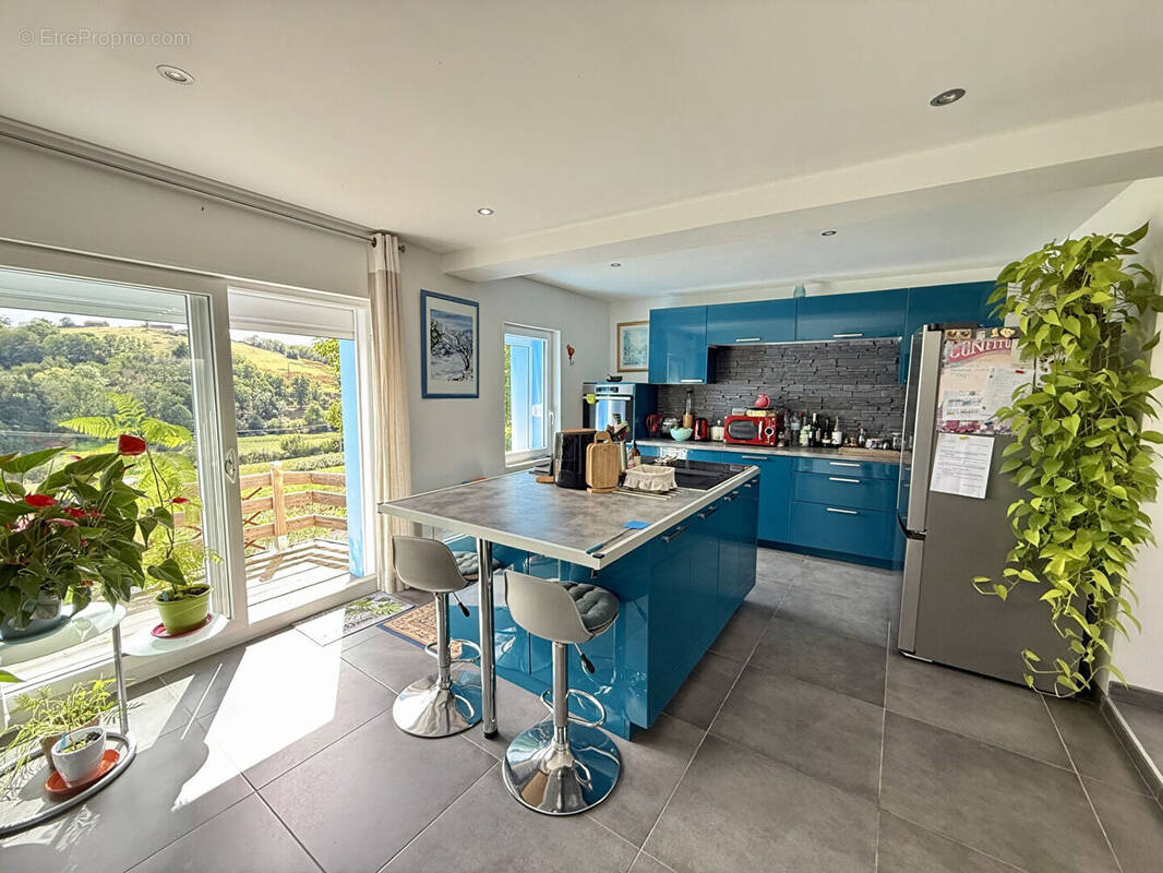 Maison à SAINT-PIERRE-LAVAL