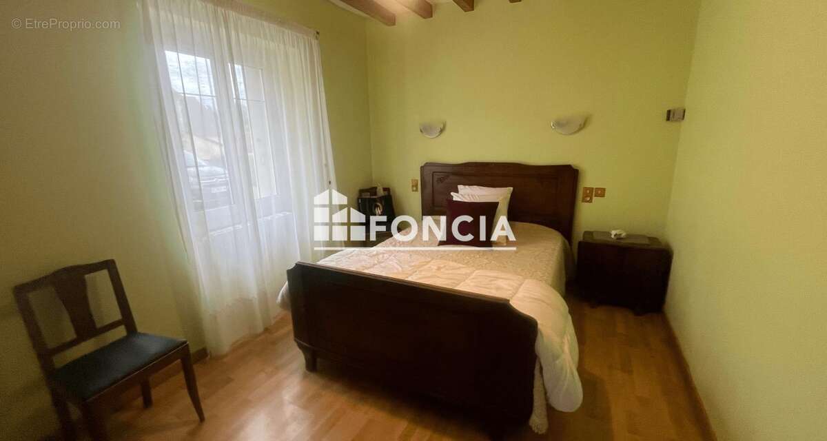 Maison à NEUVY-EN-CHAMPAGNE