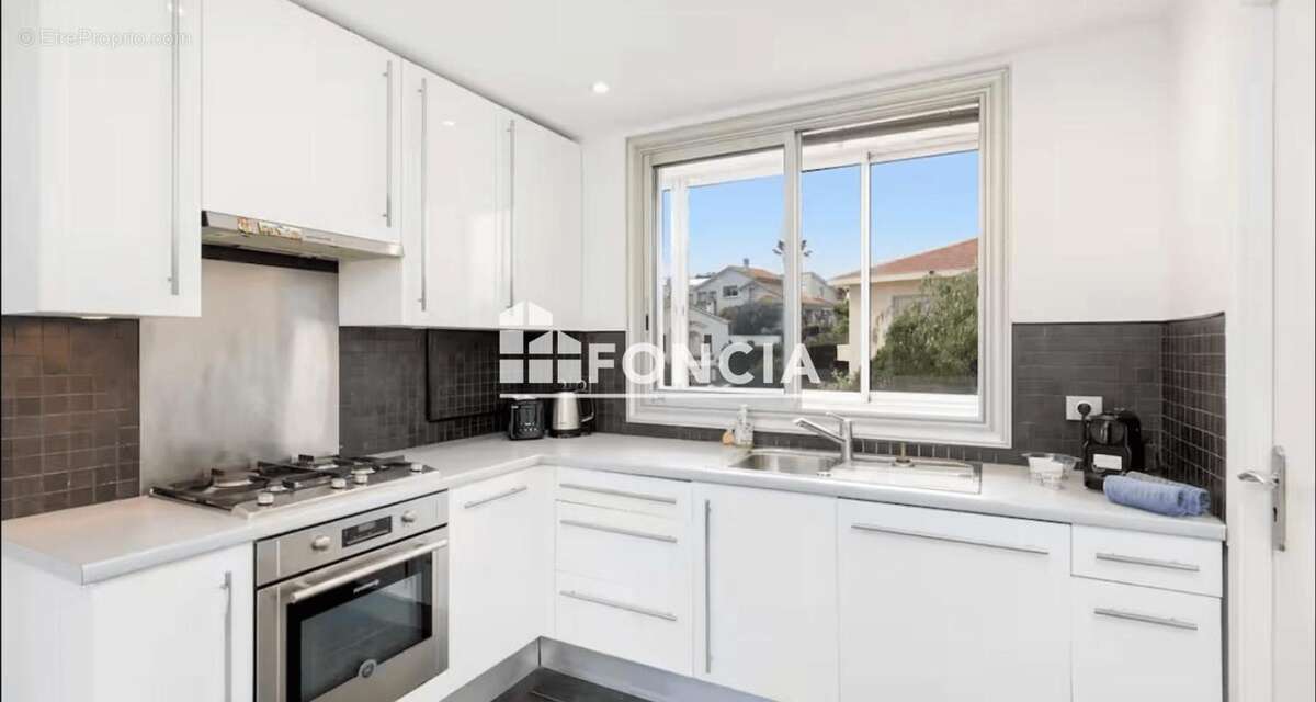 Appartement à LE CANNET