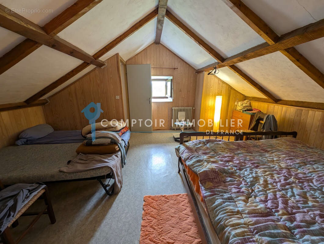 Dépt. 43 - A VENDRE à FREYCENET-LA-CUCHE - Ferme Rénovée de 175 m2 - Parcelles de 990 m2. - photo 26