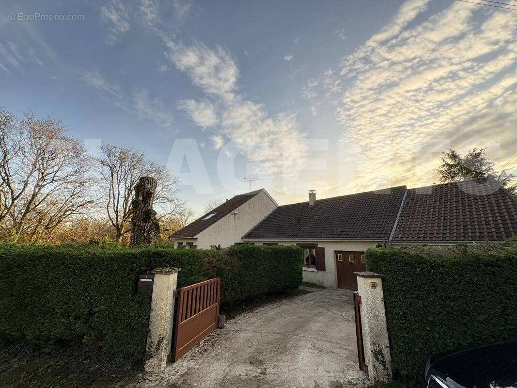 IMG_3519-2 - Maison à SAINT-DENIS-LES-REBAIS