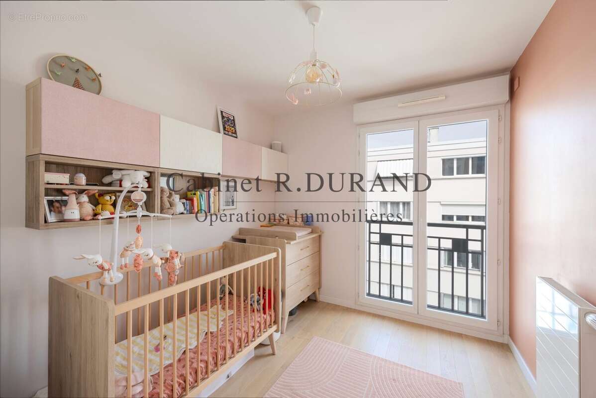 Appartement à COLOMBES