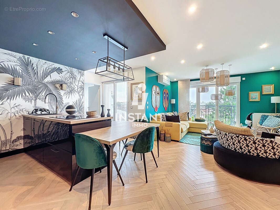 Appartement à SAINTE-GENEVIEVE-DES-BOIS