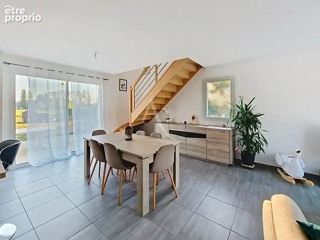Maison de 2021 à noyant la plaine - photo 8