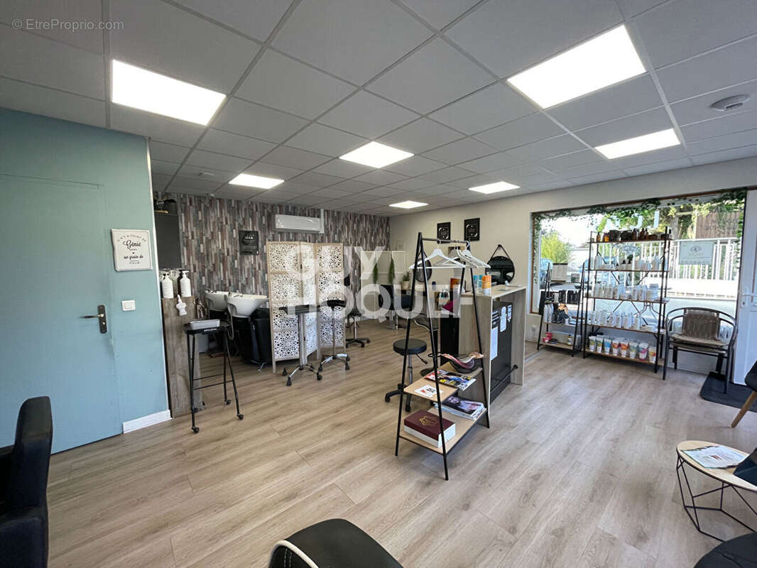 Commerce à LA CHAUSSEE-D'IVRY