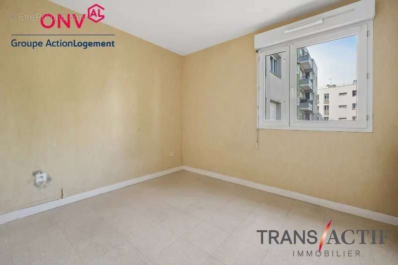 Appartement à SAINT-CYR-L'ECOLE