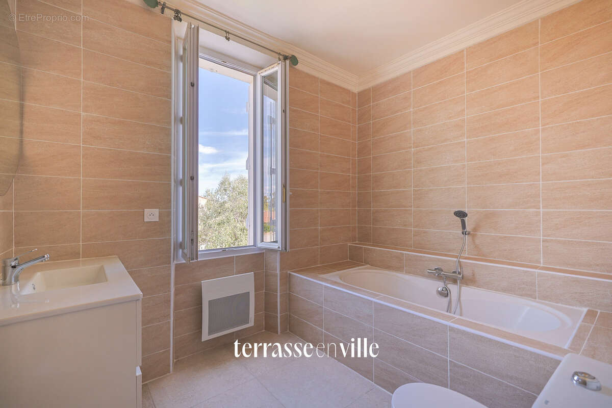 Maison à LA FARLEDE