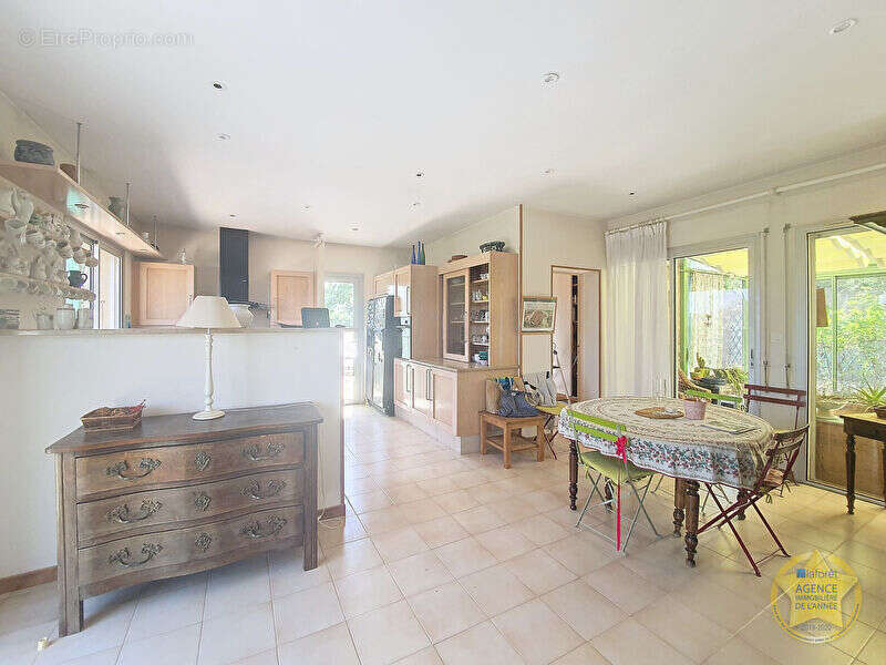 Maison à SAUVETERRE