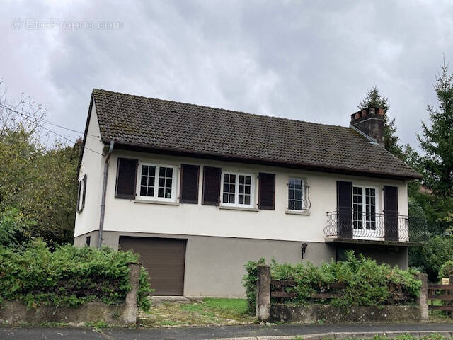 Maison à SAINTE-SUZANNE