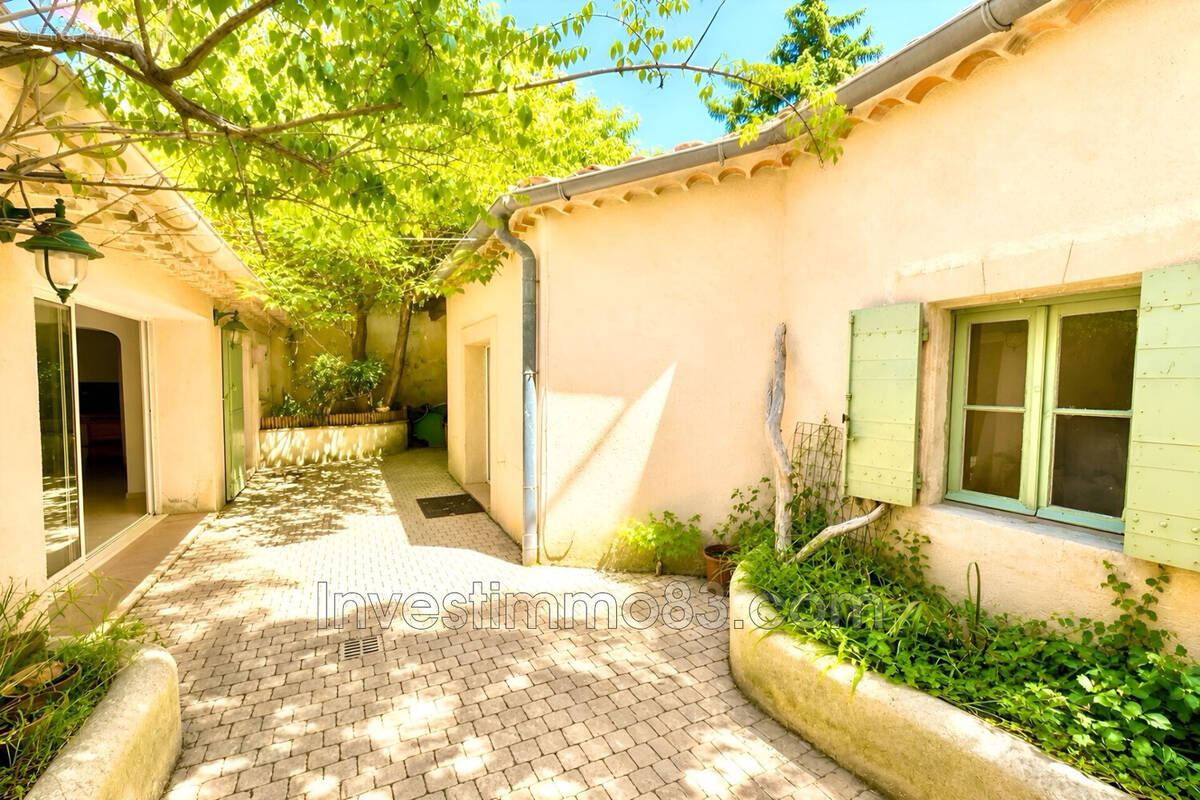 Appartement à PERTUIS