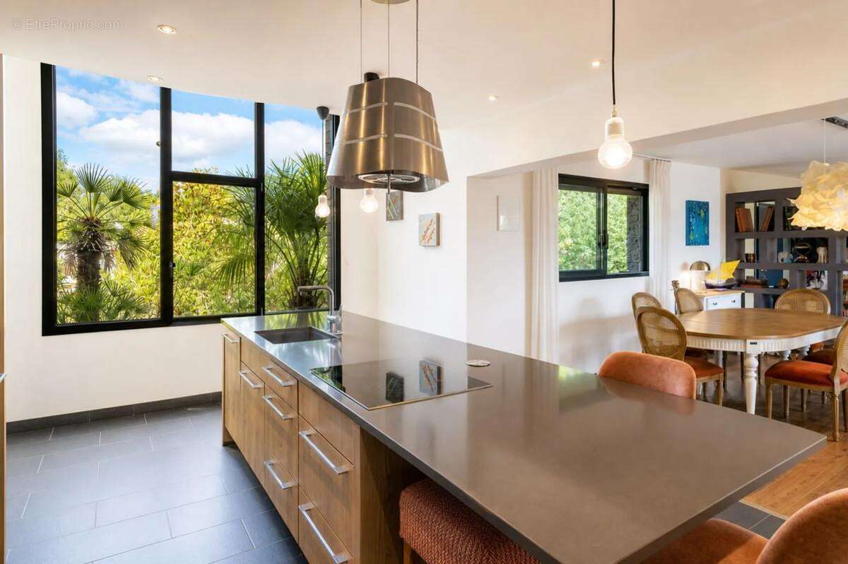 Maison contemporaine 242m2 avec piscine - photo 5