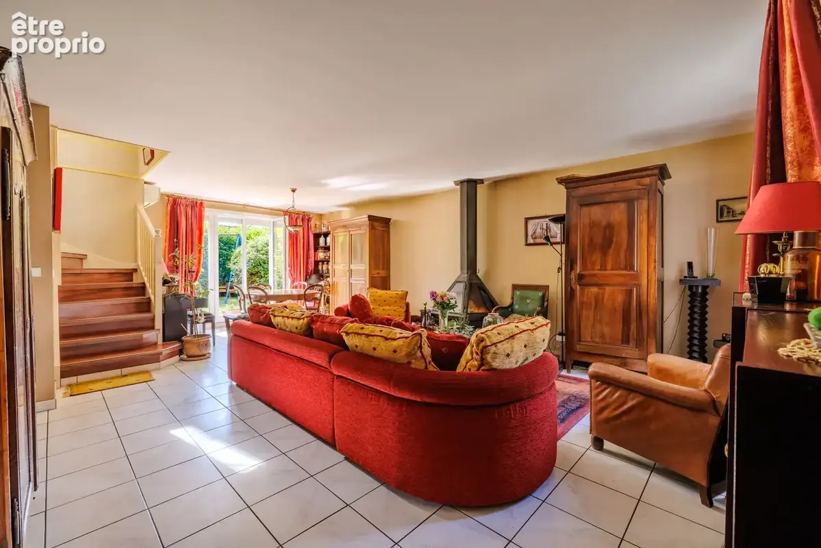 Maison familiale  - 166 m2 - elancourt - photo 4