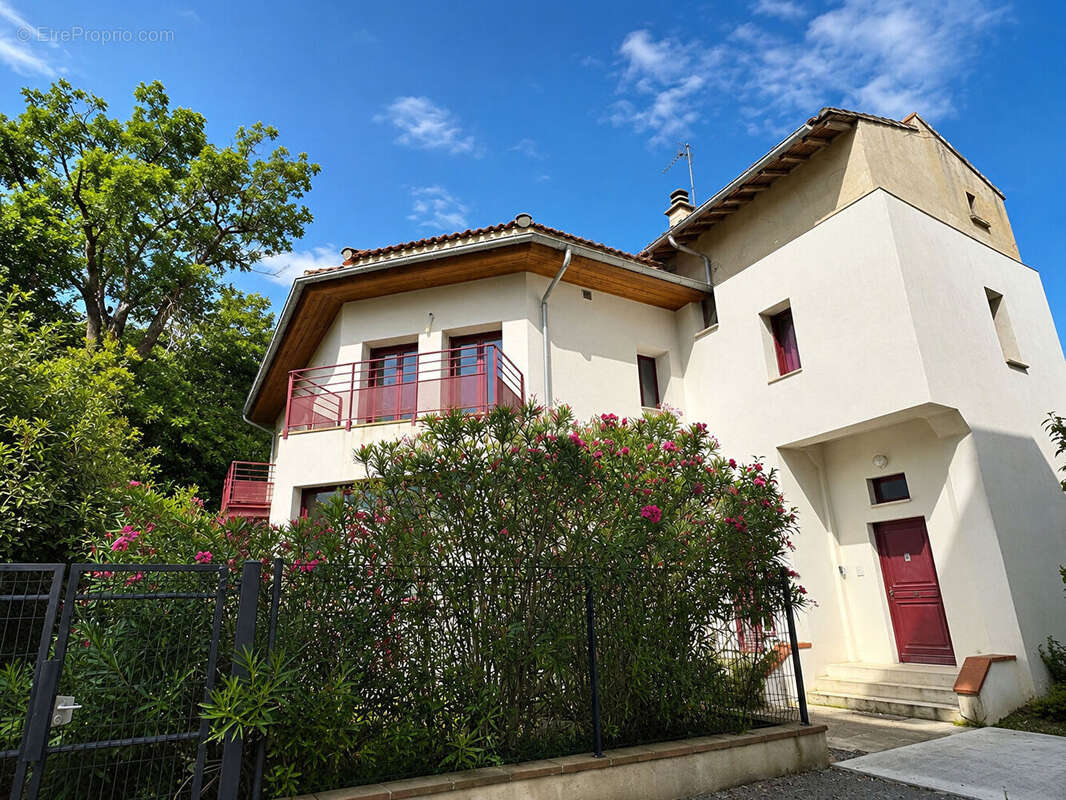 Appartement Toulouse 4 pièces 126m² + Terrasse + Balcon + 2 parking ! POUVOURVILLE - photo 14